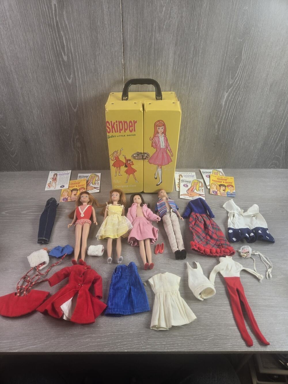 Vintage Barbie Lot 1960s Skipper & Friends Case Dolls & Accessories